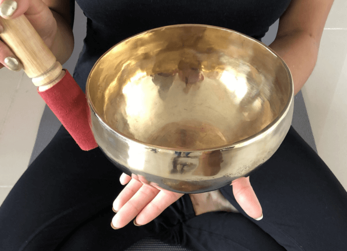 Cuencos tibetanos: uso, beneficios, mitos vs realidad