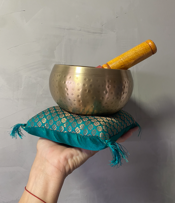 Cuenco Martillado a Mano Lingam 13 cm